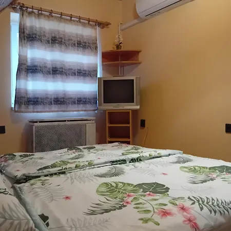 Apartment Levendula Vendeghaz *