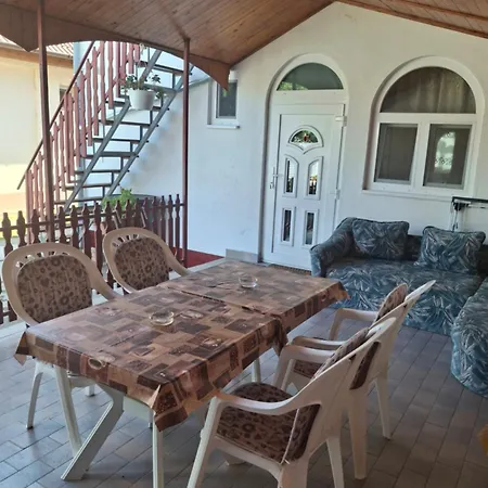 Levendula Vendeghaz Apartment Hajduszoboszlo